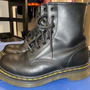 Dr. Martens Women's 1460 Pascal Boots